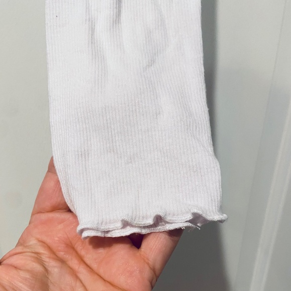 Trendy White Ribbed Mock Turtleneck Long Sleeve Crop Top – Multiple Sizes - Picture 8 of 10